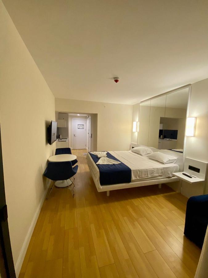 Aparthotel For Batumi Orbi City Habitación foto